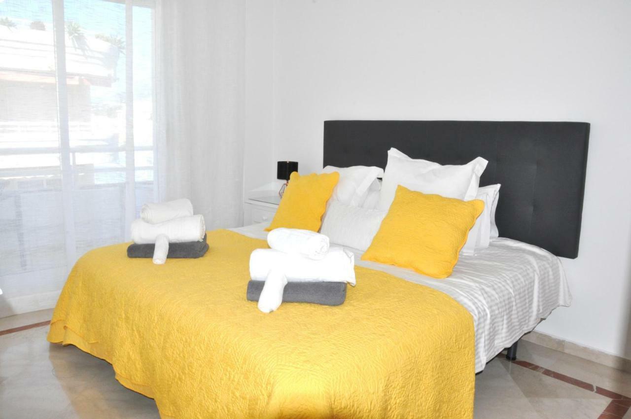 Two Bedrooms Apartment Avenida Del Mar Marbella Esterno foto